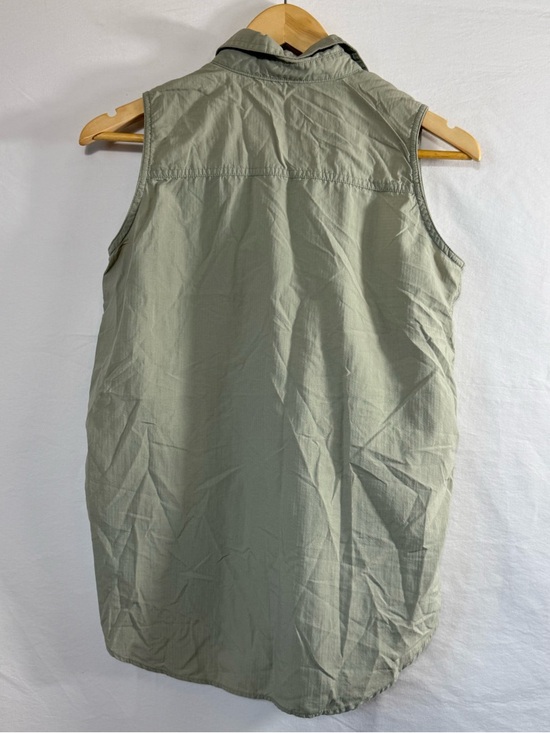 Royal Robbins Go Everywhere Women's Sleeveless Utility Shirt - Light Sage Green - Picture 3 of 3